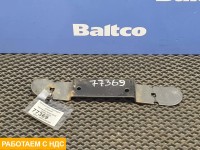 Кронштейн проводки правый